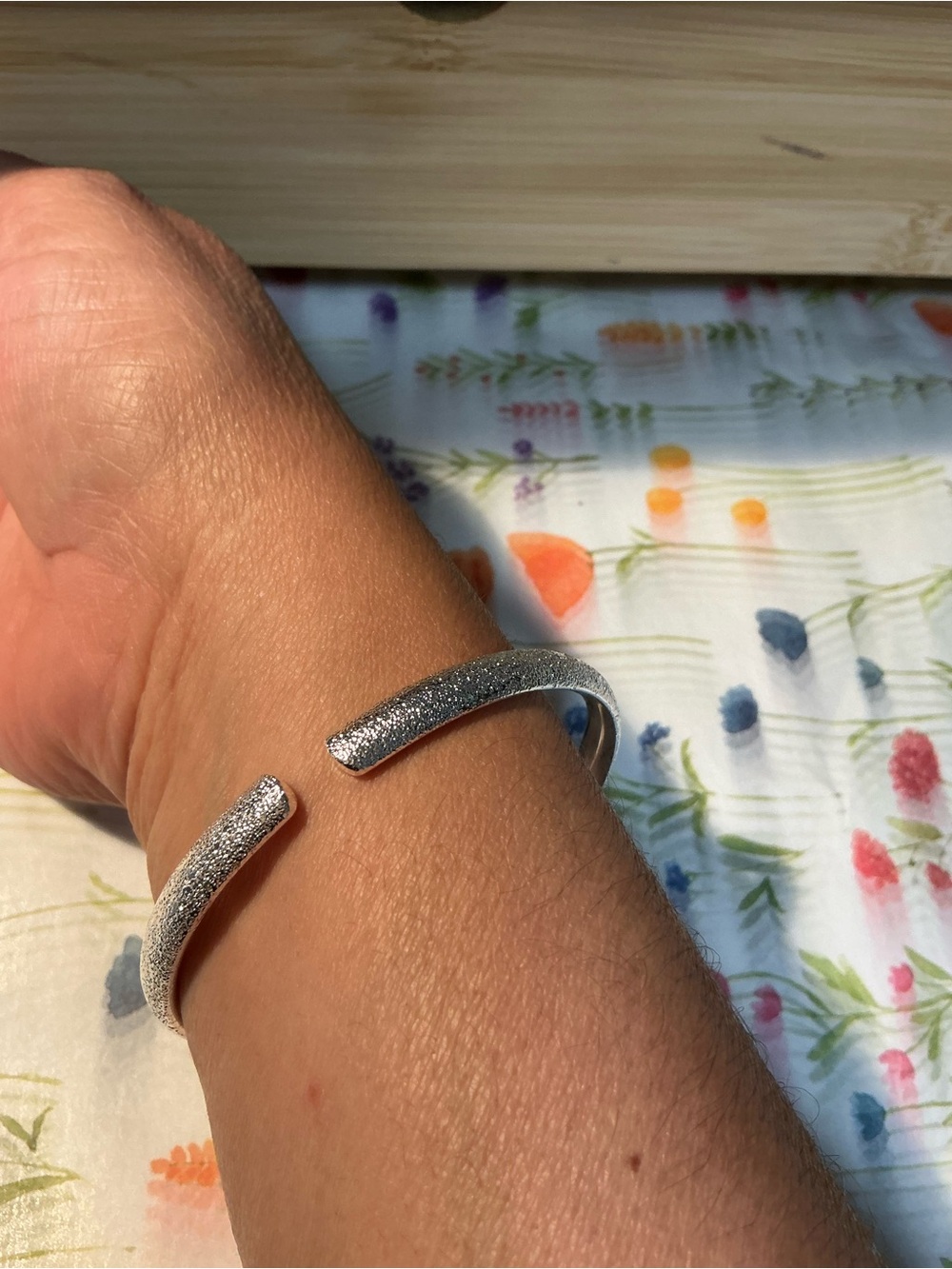 2386 -Solid 999.9 Ultra Pure Fine Silver Frosted Stardust Cuff Bangle Bracelet - Picture 3 of 7